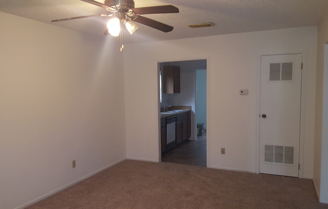 320 Station Street, Converse, Texas