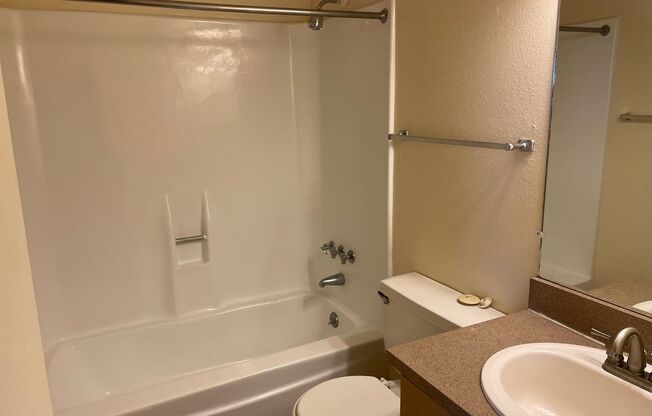1 bed, 1 bath, 575 sqft, $944, Unit 247