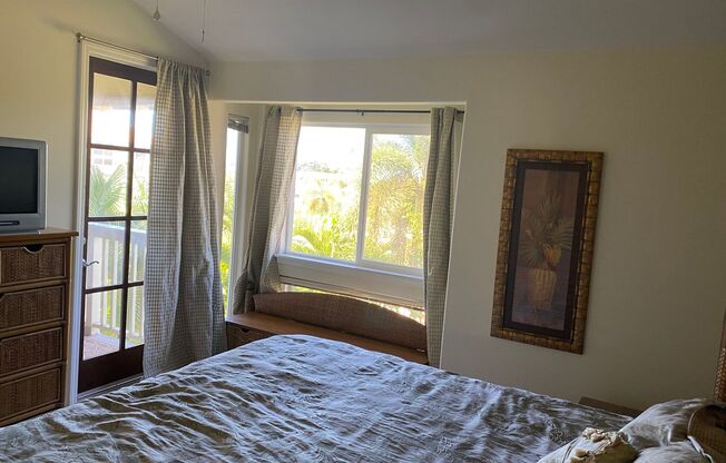 Ali'i Cove Turnkey 2 Bedroom 2 Bathroom with an upstairs Loft