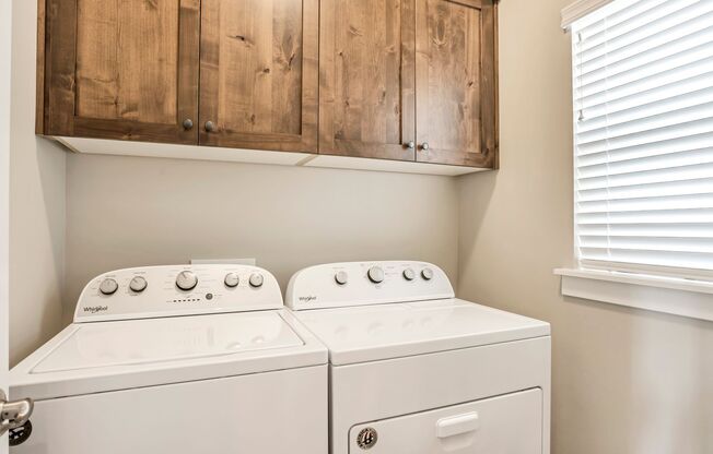 3 beds, 2.5 baths, $2,200