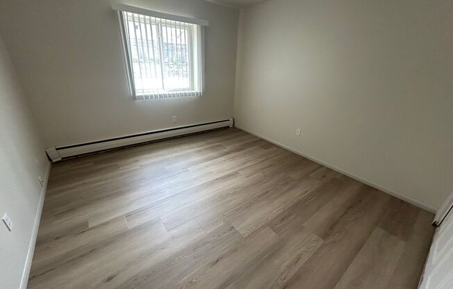 1 bed, 1 bath, $995, Unit 131