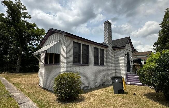 Fully Renovated 3/2 Available for Immediate Rent!