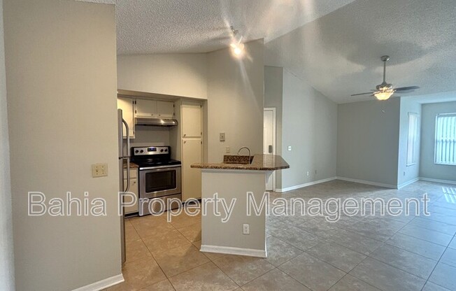 4528 Commander Dr #2032