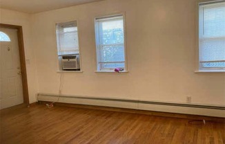 1 bed, 1 bath, $1,700