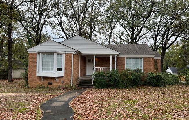 1400 S Taylor St, Little Rock AR 72204 - renovated 3br 1ba near UALR