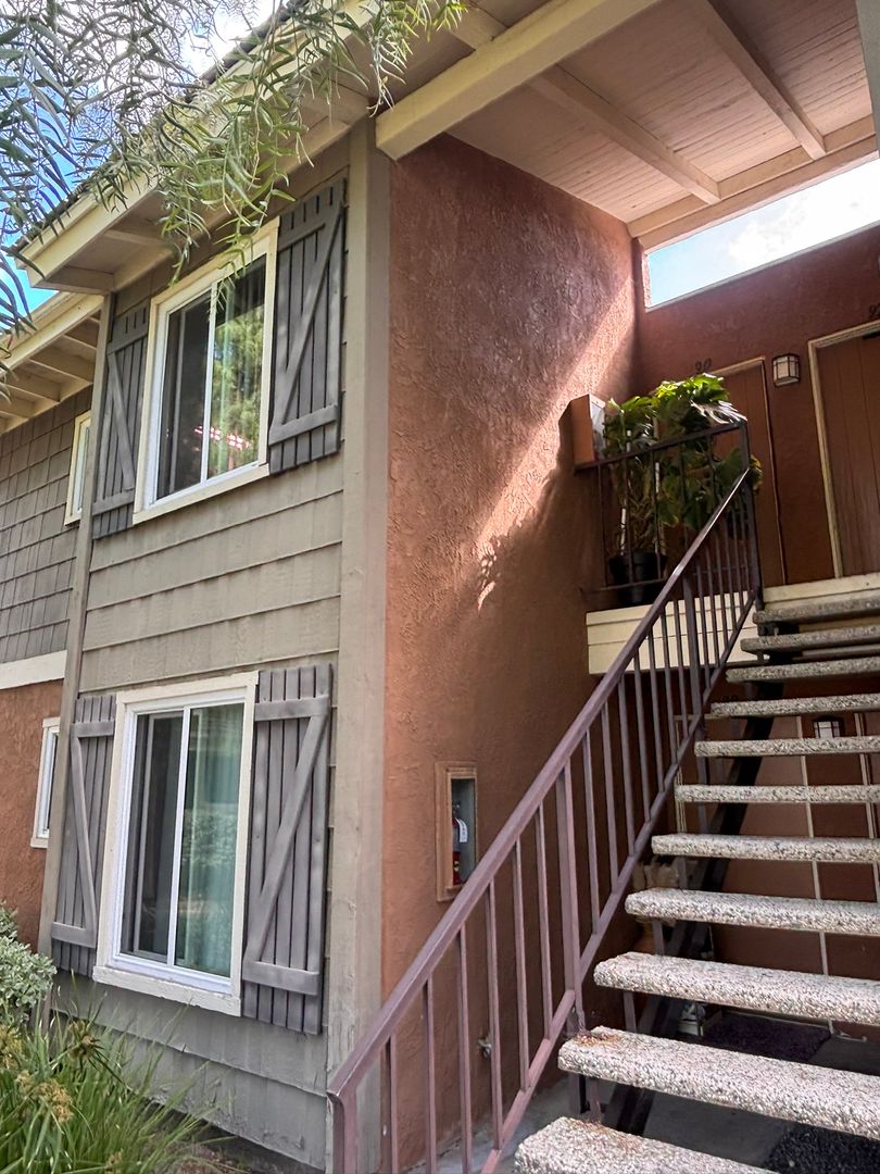 154 Canyon Woods Apartments