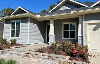 11042 NW 18 RD
