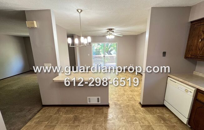 3 beds, 1.5 baths, 1,508 sqft, $1,650, Unit 10352