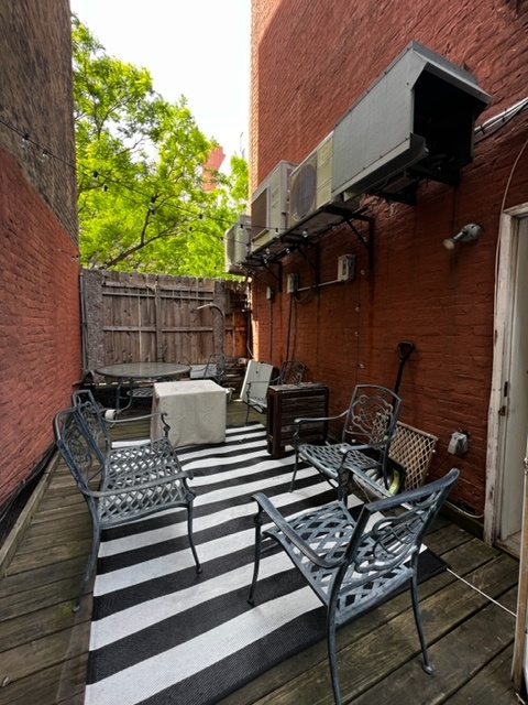 2 beds, 1 bath, $3,450, Unit 2R