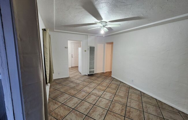 $500 OFF First Month's Rent! 1 Bedroom Apt, Upstairs Unit, Onsite Laundry, Gated Community!