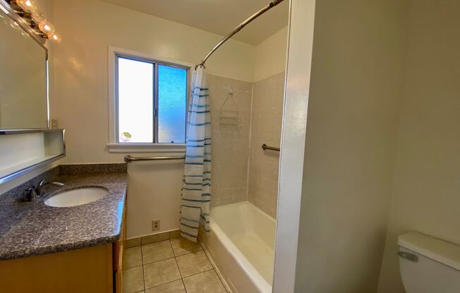 2 beds, 1 bath, $2,548