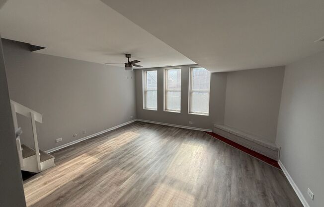 2 beds, 1.5 baths, $2,600, Unit 301