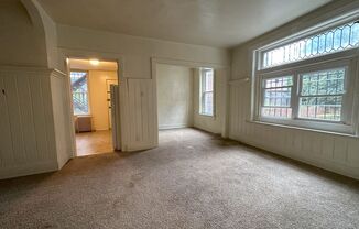 3 beds, 1 bath, $1,865, Unit 1