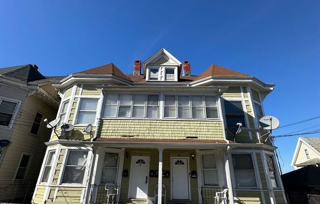 Center St. 30-32