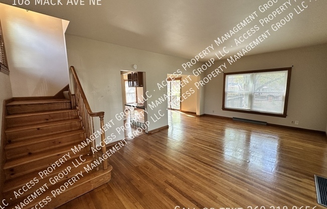 108 MACK AVE NE