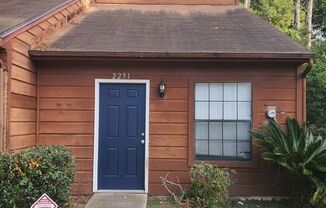 Charming Townhouse NW Tallahassee