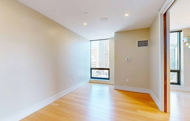 2 beds, 2 baths, 1,318 sqft, $6,400, Unit U2203