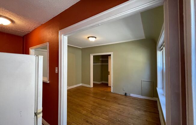 Studio, 1 bath, $825, Unit 06