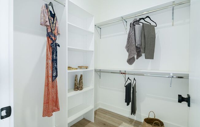 1 bed, 1 bath, 608 sqft, $1,550, Unit Unit 301