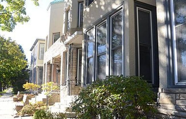 Victoria Apartments