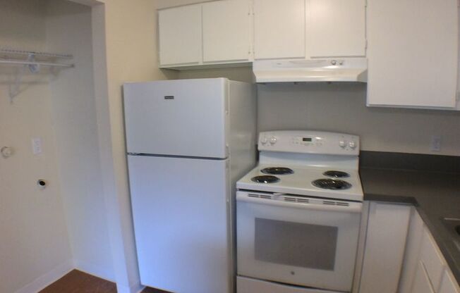 Village Monroe Apartments