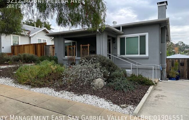 5212 MT HELENA AVE