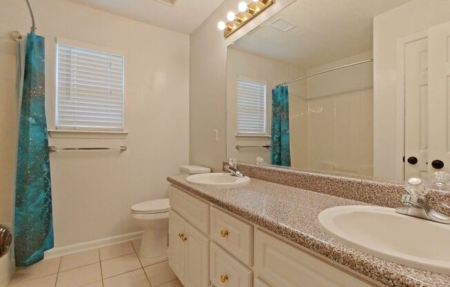 Large Ranch Home in Farmington Subdivision, Evans GA