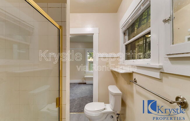 126 CONTRA COSTA ST