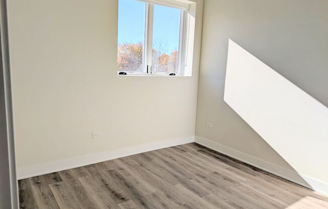 3 beds, 2 baths, 1,289 sqft, $4,199, Unit 205