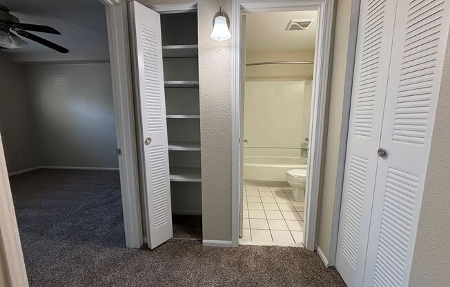 1 bed, 1 bath, 784 sqft, $1,165, Unit 7600109