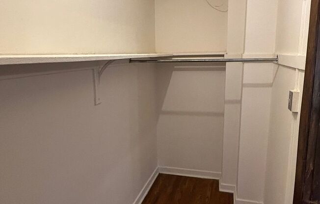 Studio, 1 bath, 320 sqft, $1,325, Unit 225-303
