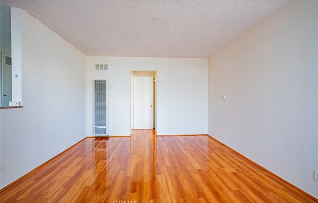 1 bed, 1 bath, 600 sqft, $1,900, Unit 5