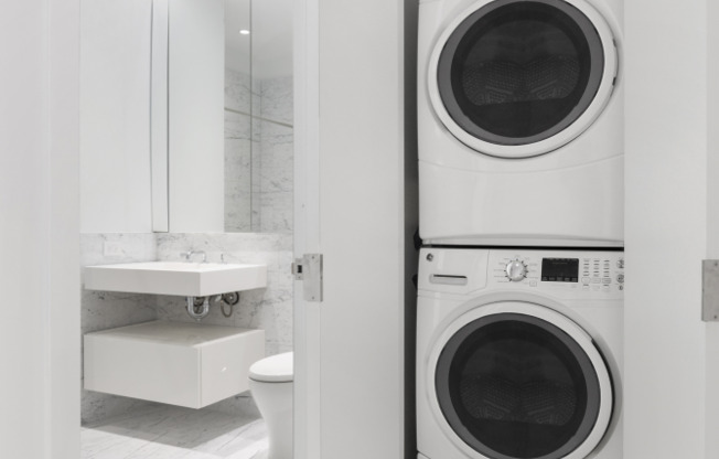 Studio, 1 bath, 495 sqft, $4,950, Unit 5E