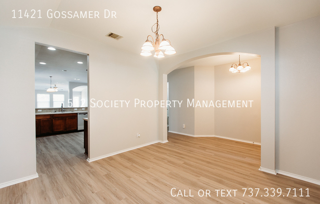 11421 GOSSAMER DR