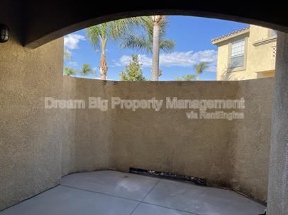 2 beds, 2 baths, 960 sqft, $2,245