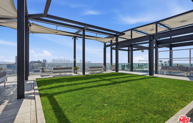 1 bed, 1 bath, 710 sqft, $2,400, Unit 1609