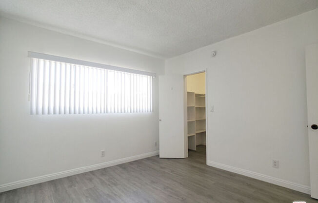 1 bed, 1 bath, 700 sqft, $1,925, Unit 5