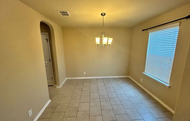 VALLEY RANCH/ Move In ready 5bed 3.5 bath For Rent