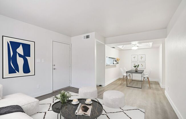 1 bed, 1 bath, 722 sqft, $963, Unit 2136