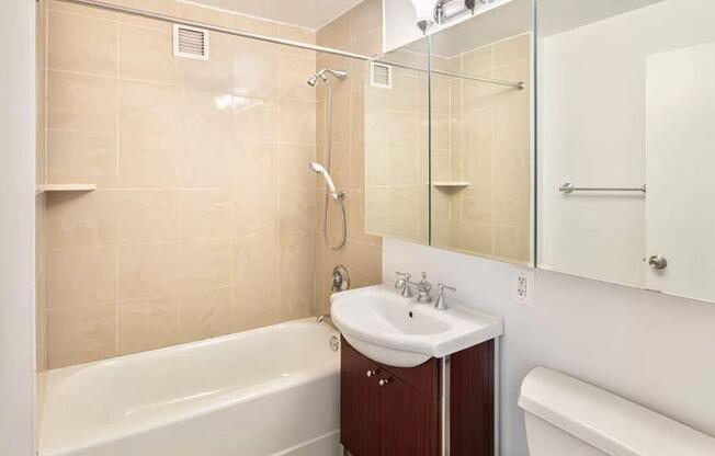 Studio, 1 bath, $4,095, Unit 2008