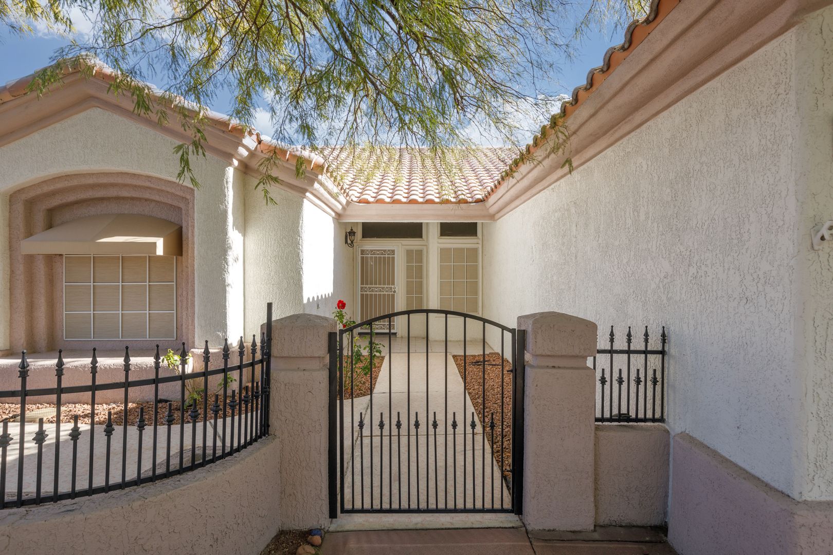 Gorgeous Single Story Home in The Sun City Summerlin