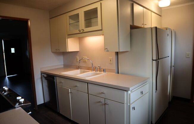 Spacious Ranch Style Lincoln Area Home for Lease - 1311 NW 52nd St