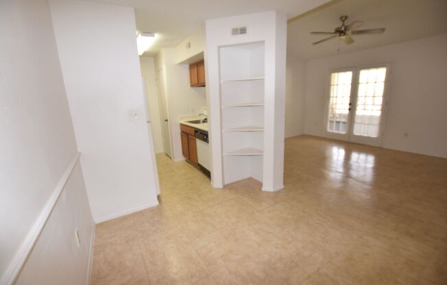 1 bed, 1 bath, $1,200