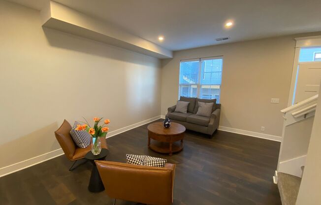 New 2 Bedroom 2.5 Bathroom Multi Level Flat in Ralston