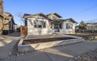 1404 N MEADE