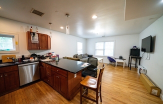 63 B CIRCUIT ST