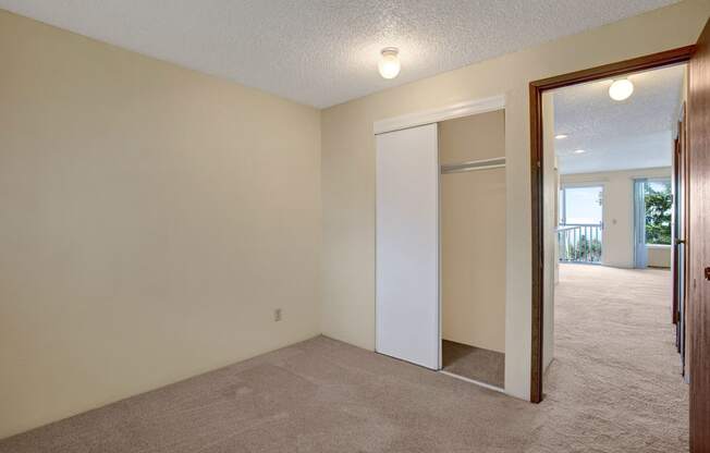Soundview Bedroom Apartments in Federal Way, WA