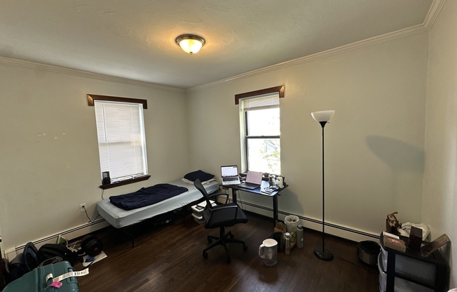 4 beds, 1.5 baths, 1,300 sqft, $3,900, Unit 10