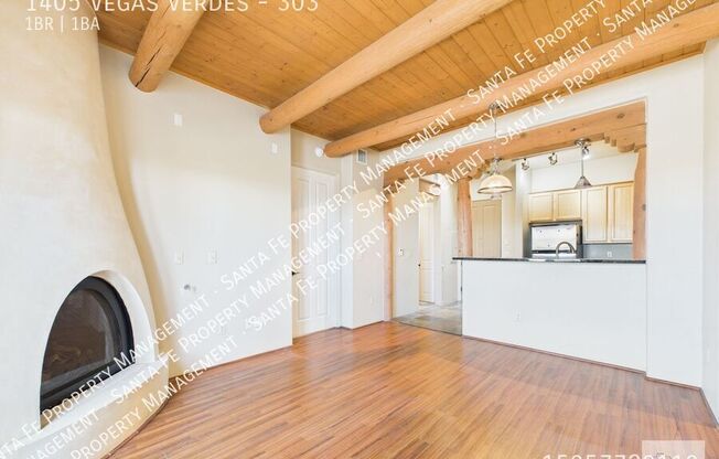 1405 VEGAS VERDES DR