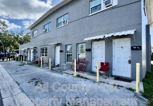 7380 N 63 ST